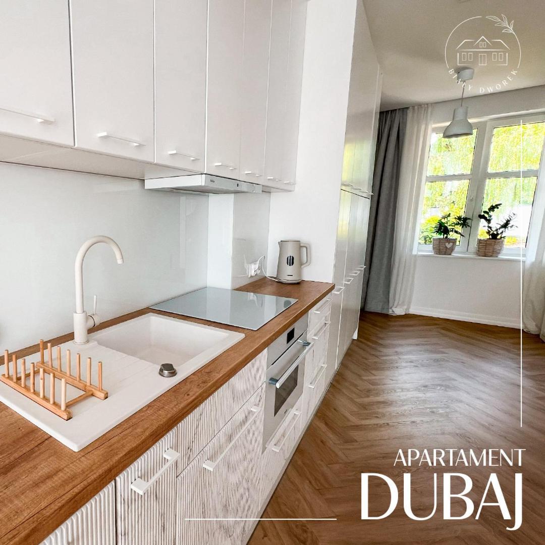 Bialy Dworek Apartment *